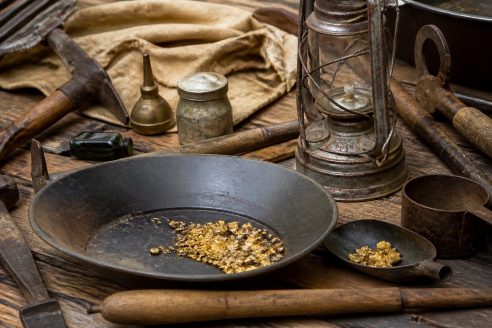 Authentic Gold Rush Memorabilia: Collector's Guide