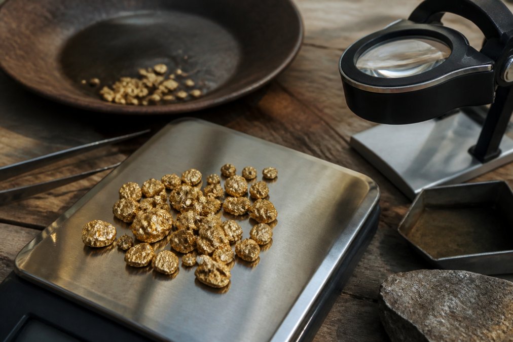 How to Identify Authentic Gold Nuggets: 7 Tests That Work