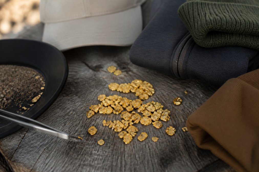 Raw Placer Gold Flakes for Sale: Authentic Yukon Gold